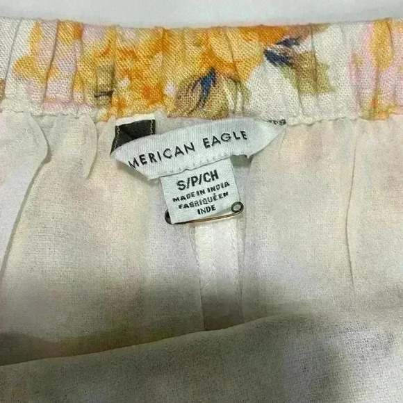 American Eagle Yellow floral wrap skirt - Picture 5 of 5